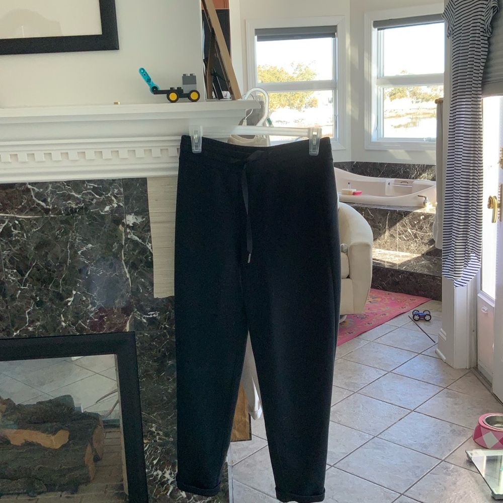 SPANX Buttery Soft Air Essentials Tapered Black Pant